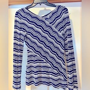 Women’s medium navy/white BCBG Maxazria blouse